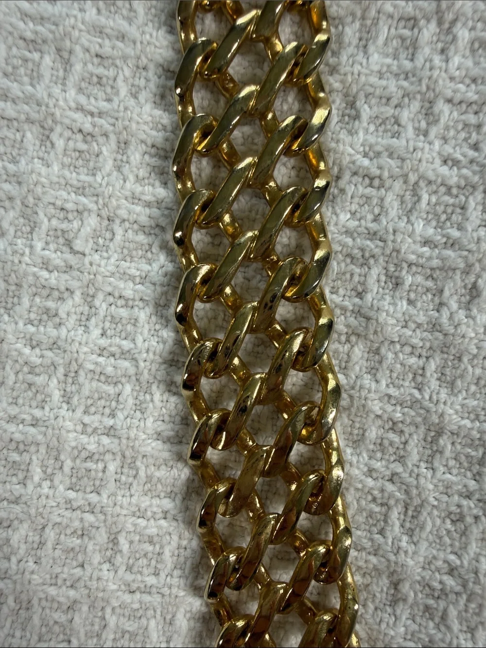 Gold curb chain belt 1” wide